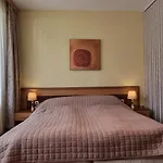 Top Lodge Apartments 3*