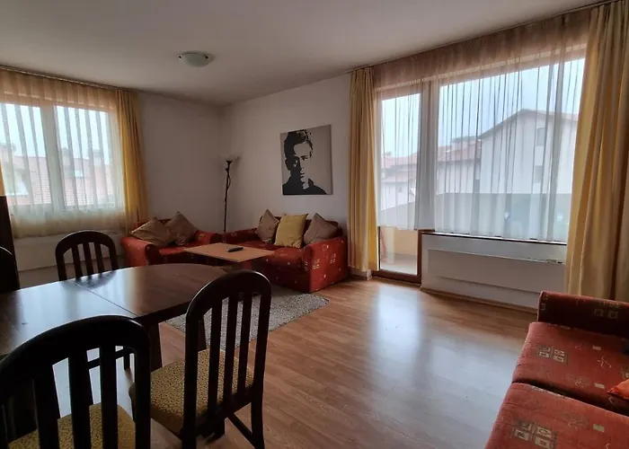 Top Lodge Apartments